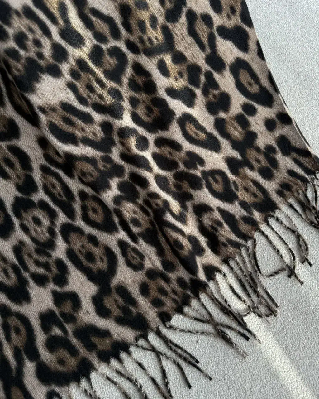 شال موهر ریشه دار طرح پلنگی وارداتی|لباس|تهران, حسین‌آباد|دیوار