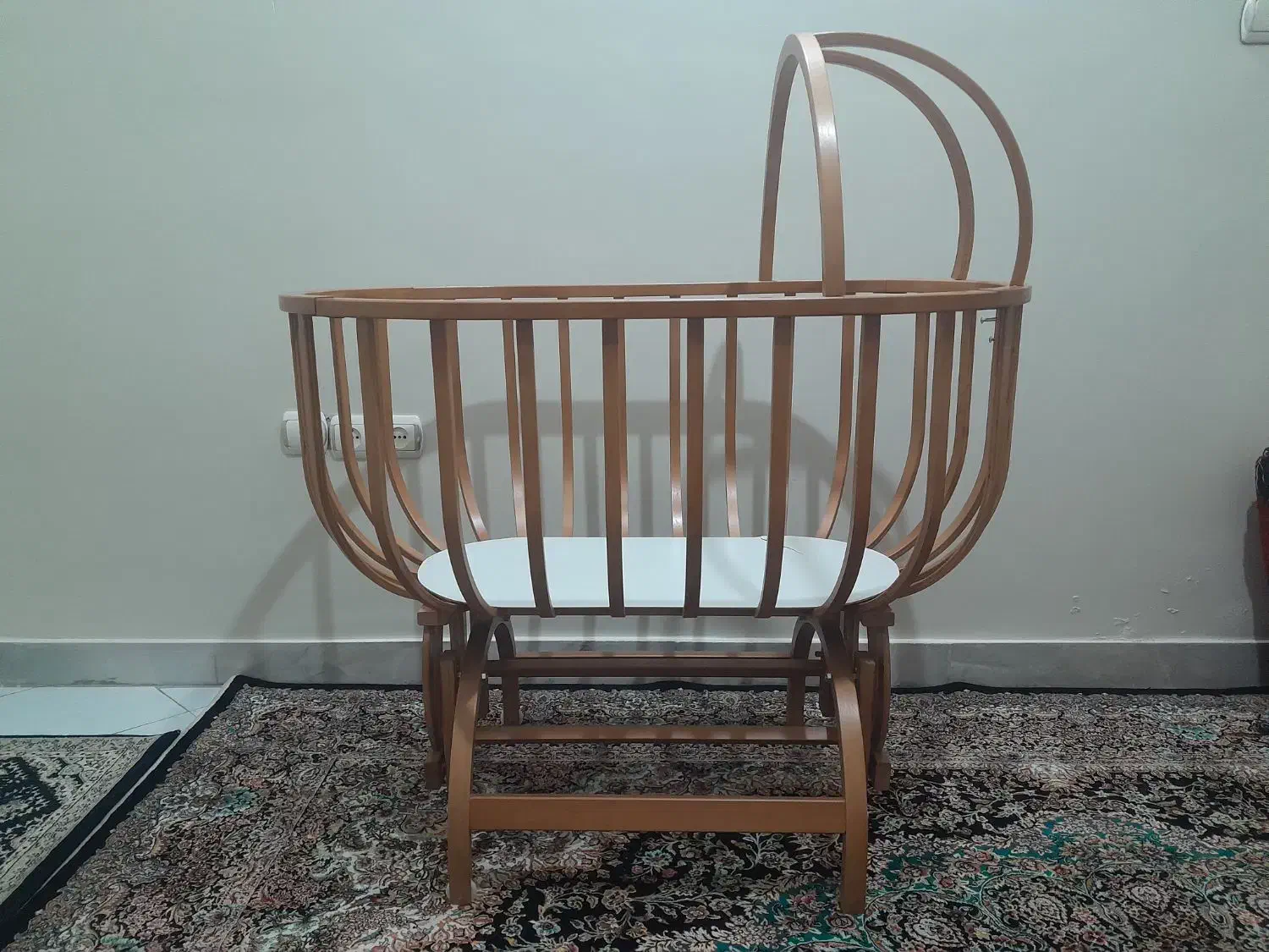 گهواره نوزاد|اسباب و اثاث بچه|شهریار, شهریار|دیوار