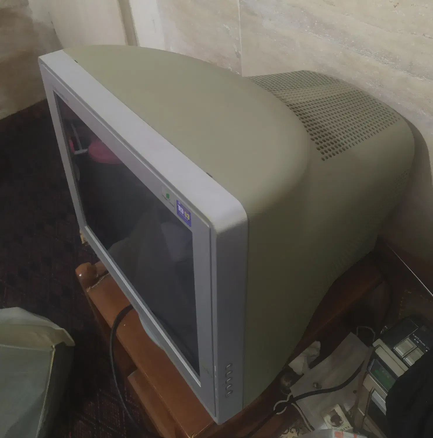 مانیتور سامسونگ سالم و کم کارکرد|قطعات و لوازم جانبی رایانه|کازرون, |دیوار