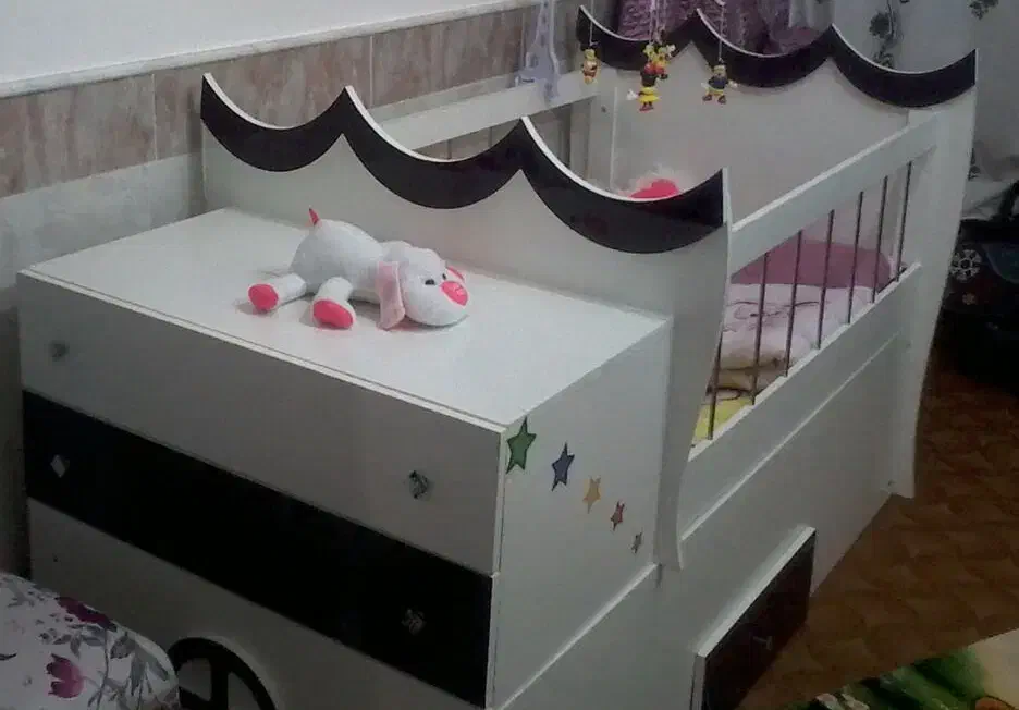 سرویس خواب چوبی بچگانه|تخت و صندلی بچه|قم, باغ شریفی|دیوار