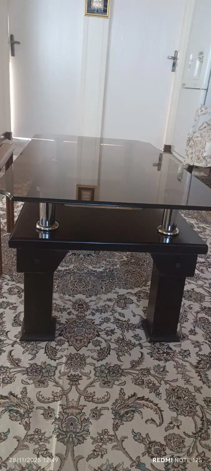 جلو مبلی ومیزعسلی|مبلمان خانگی و میز عسلی|اندیشه, اندیشه فاز ۳|دیوار