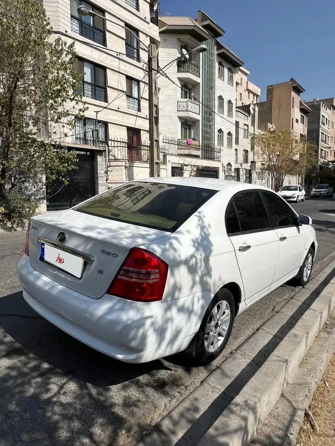 لیفان ۱۶۰۰ بسیار تمیز و فابریک بدون تصادف و رنگ|خودرو سواری و وانت|تهران, جنتآباد مرکزی|دیوار