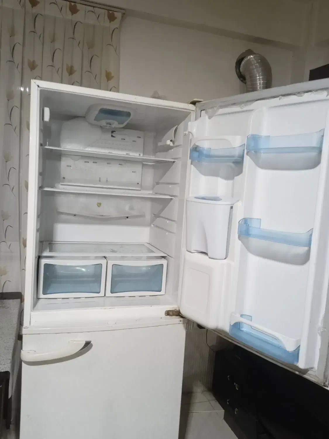 یک دستگاه یخچال فریزر سالم وتمیز|یخچال و فریزر|لاهیجان, شهرک جانبازان|دیوار