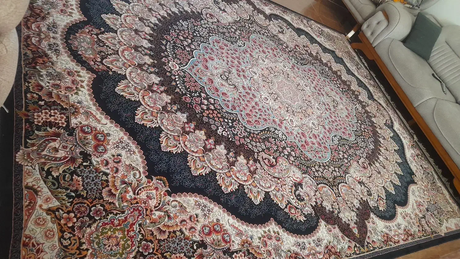 فرش ۹ متری در حد نو|فرش|گرگان, |دیوار