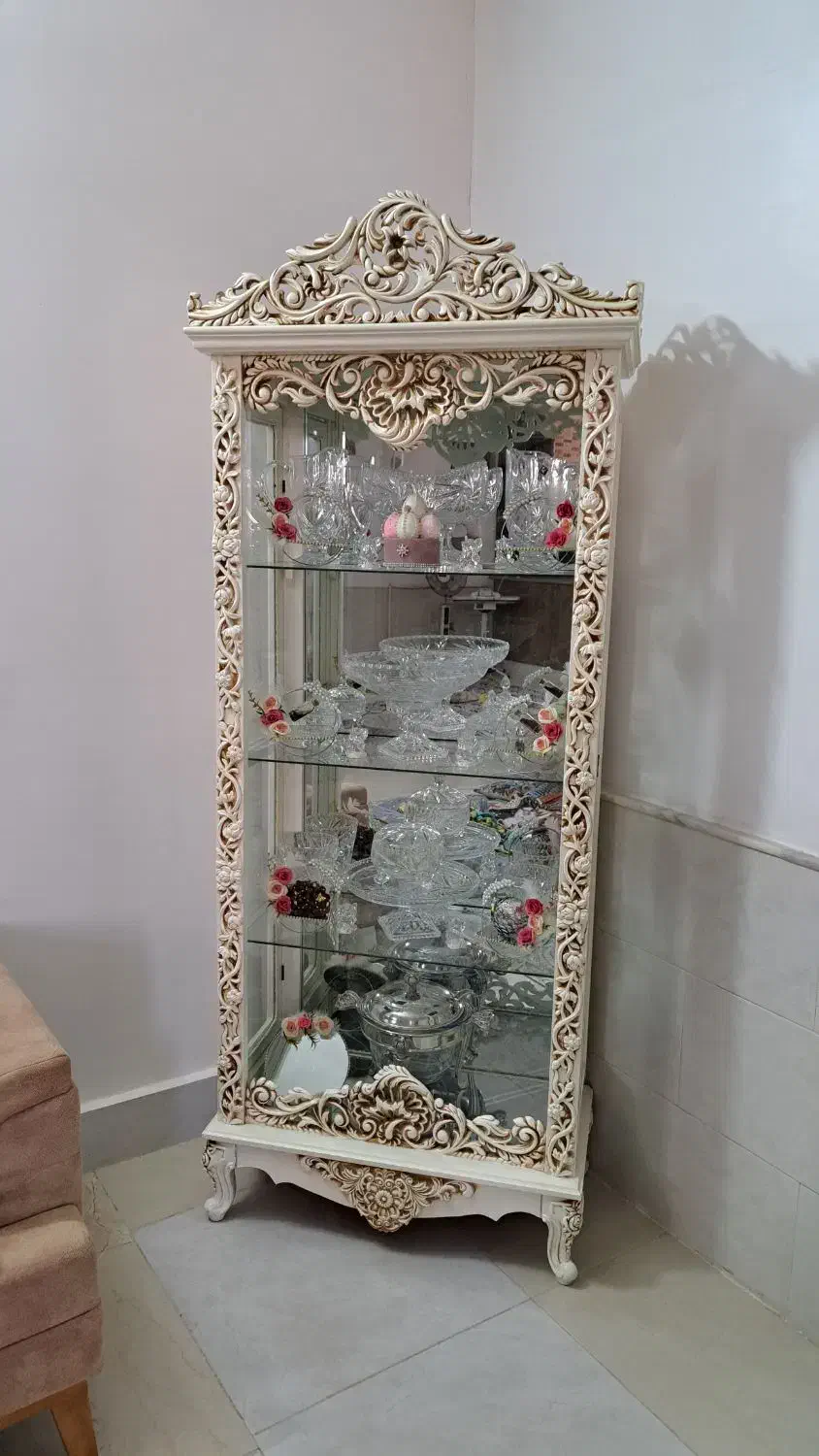 بوفه و ساعت ایستاده|بوفه، ویترین، کنسول|زرندیه, |دیوار