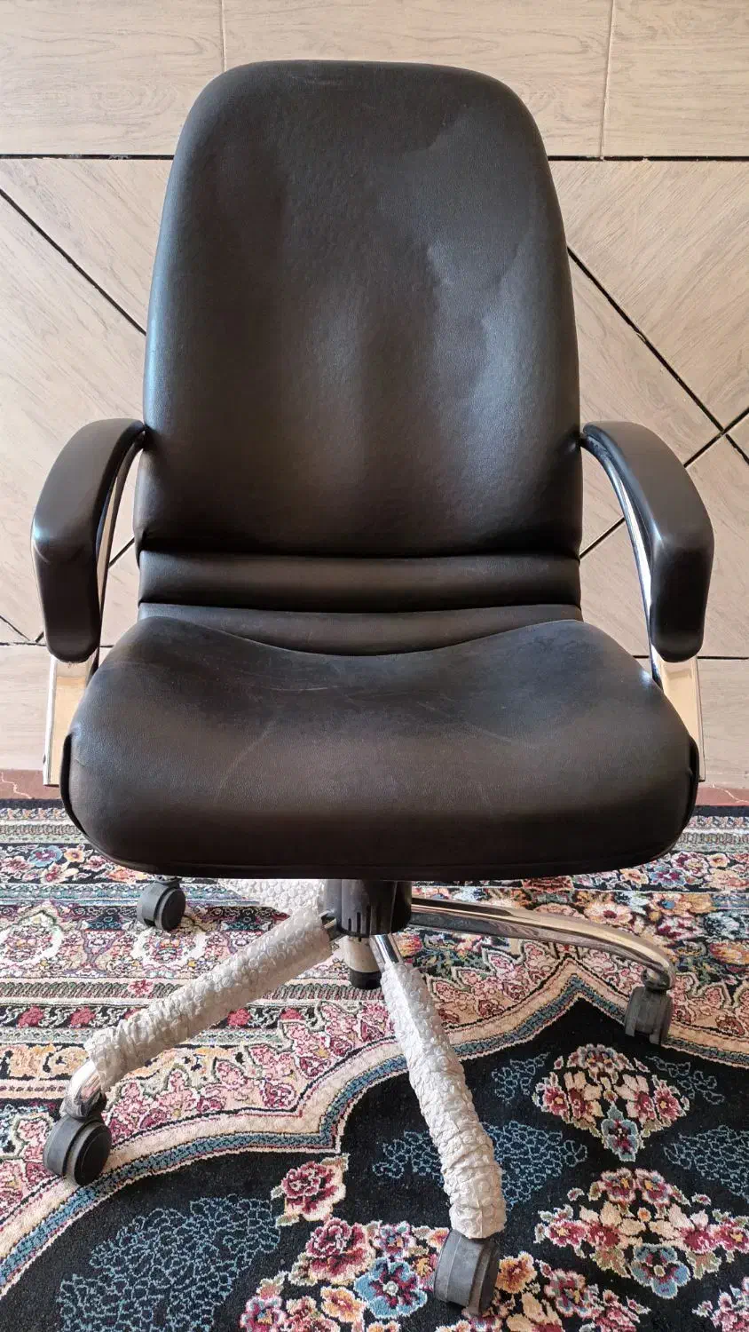 صندلی چرخدار مدیریتی چرم نو نو|مبلمان اداری|اهواز, لشکرآباد|دیوار