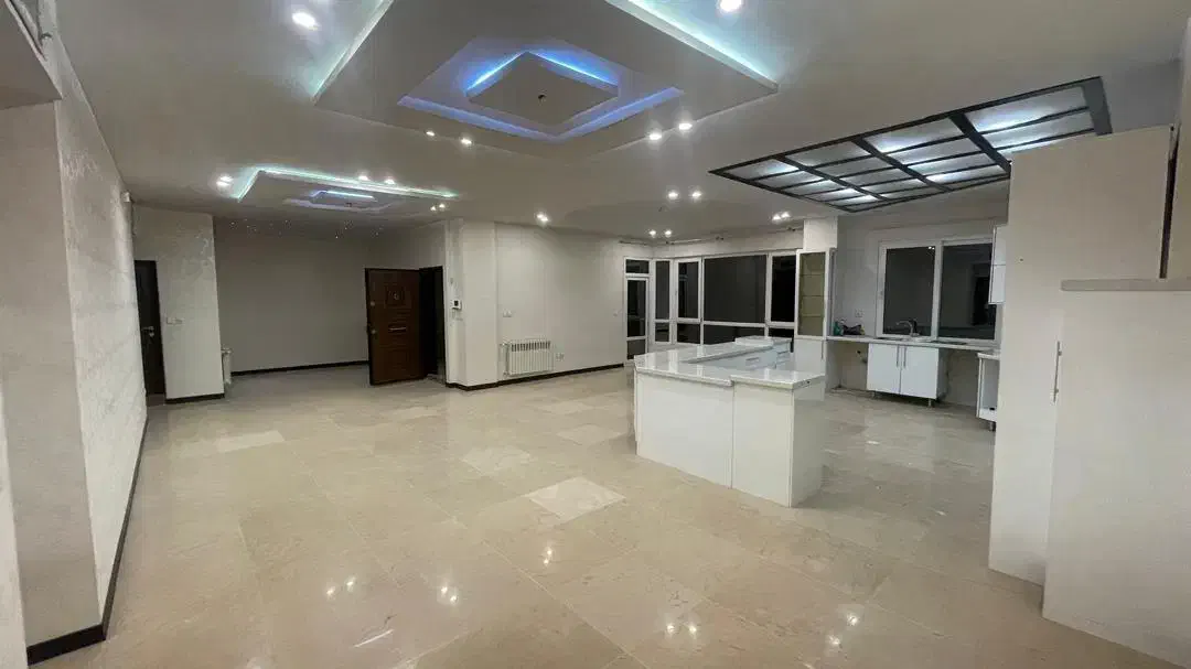 ۱۹۰متر ۳خواب ویلایی ۲طبقه چهارباغ شرقی