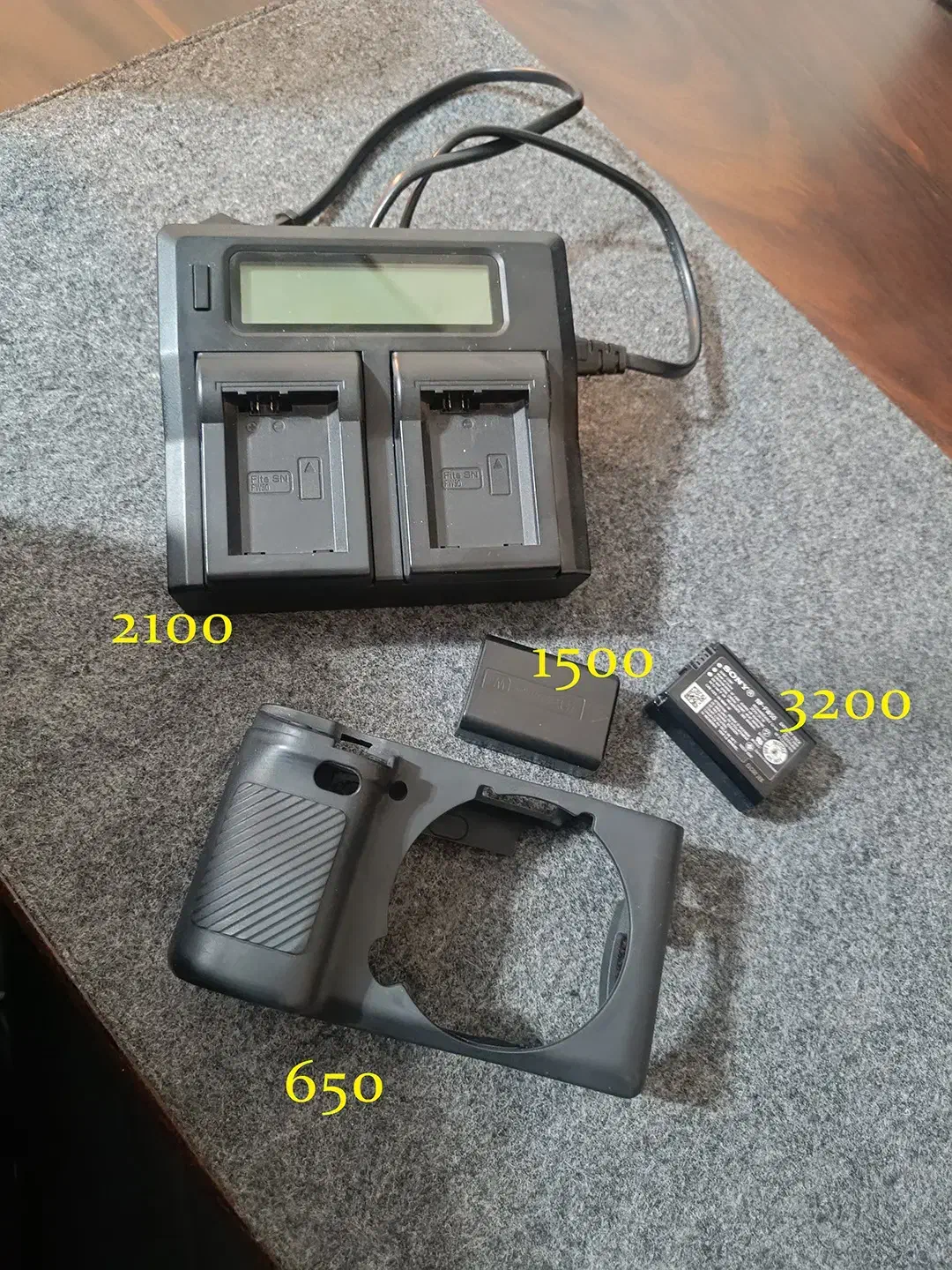 باتری و شارژر و کاور دوربین|دوربین عکاسی و فیلمبرداری|ارومیه, |دیوار