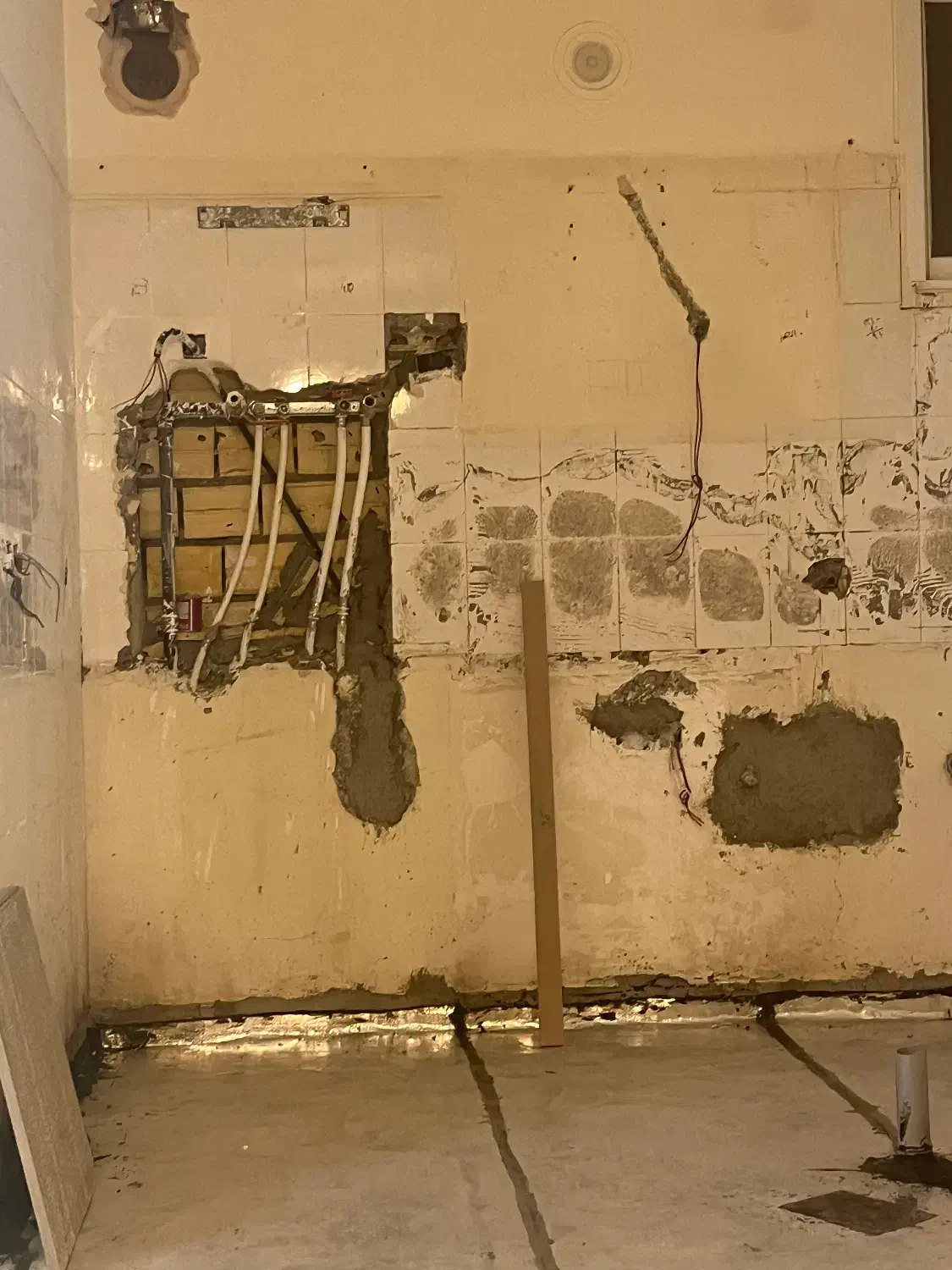 طراحی ، بازسازی و اجرای تخصصی دکوراسیون داخلی|خدمات پیشه و مهارت|اصفهان, باغ کاران|دیوار