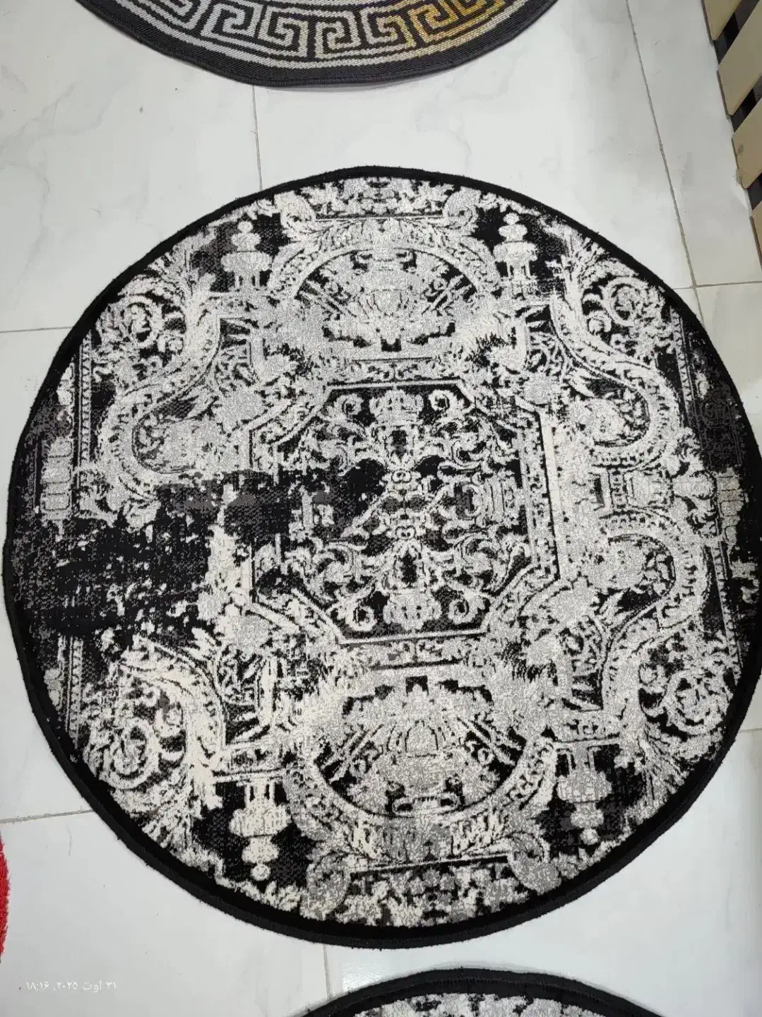 قالیچه گرد سایز ۱۰۰در۱۰۰ یا یک در یک کد ۴۴|گلیم، جاجیم، گبه|مشهد, کشف|دیوار