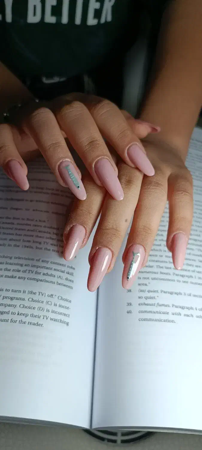 آموزش کاشت ناخن|خدمات آرایشگری و زیبایی|شاهینشهر, عطار|دیوار