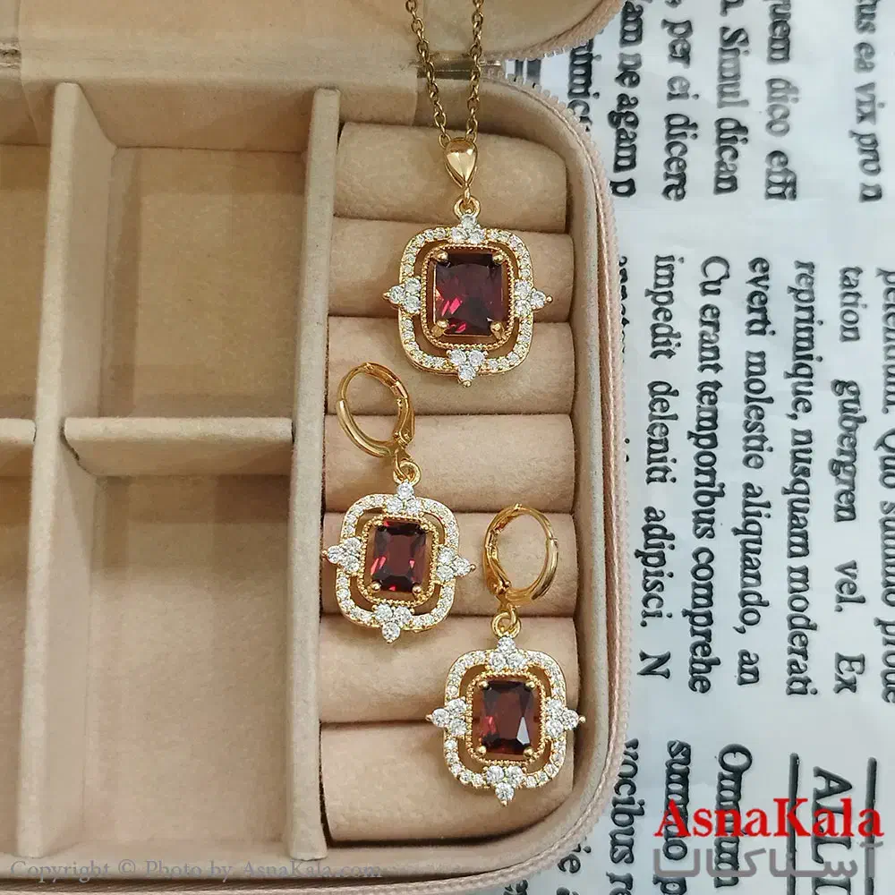 نیم ست و گردنبند نگین قرمز مخصوص یلدا|بدلیجات|مشهد, شیرودی|دیوار