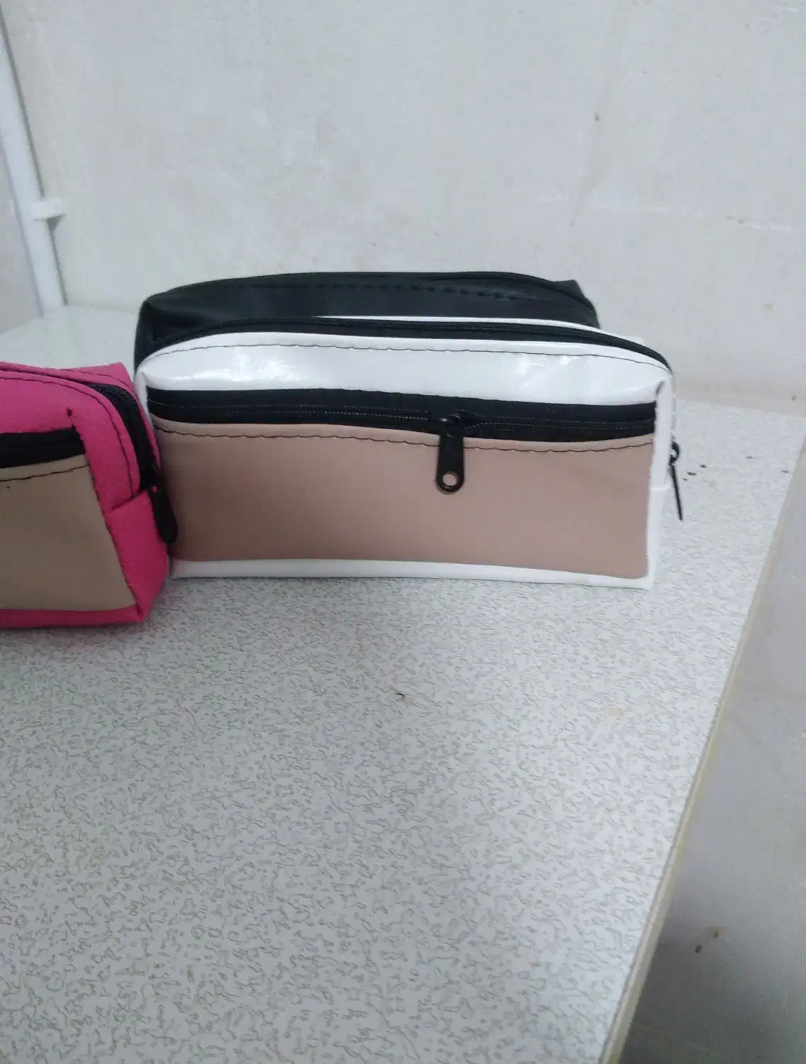 تولید کیف آرایشی دو زیپ|آرایشی، بهداشتی، درمانی|بیله سوار, |دیوار