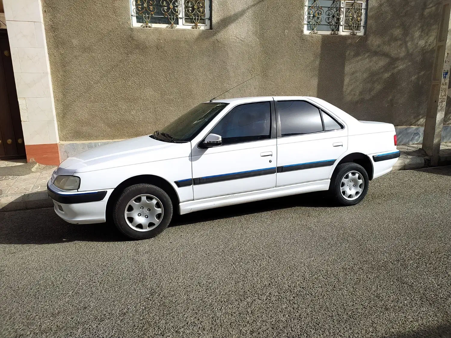 پارس ۱۴۰۰|خودرو سواری و وانت|تربتحیدریه, حسنی بالا|دیوار