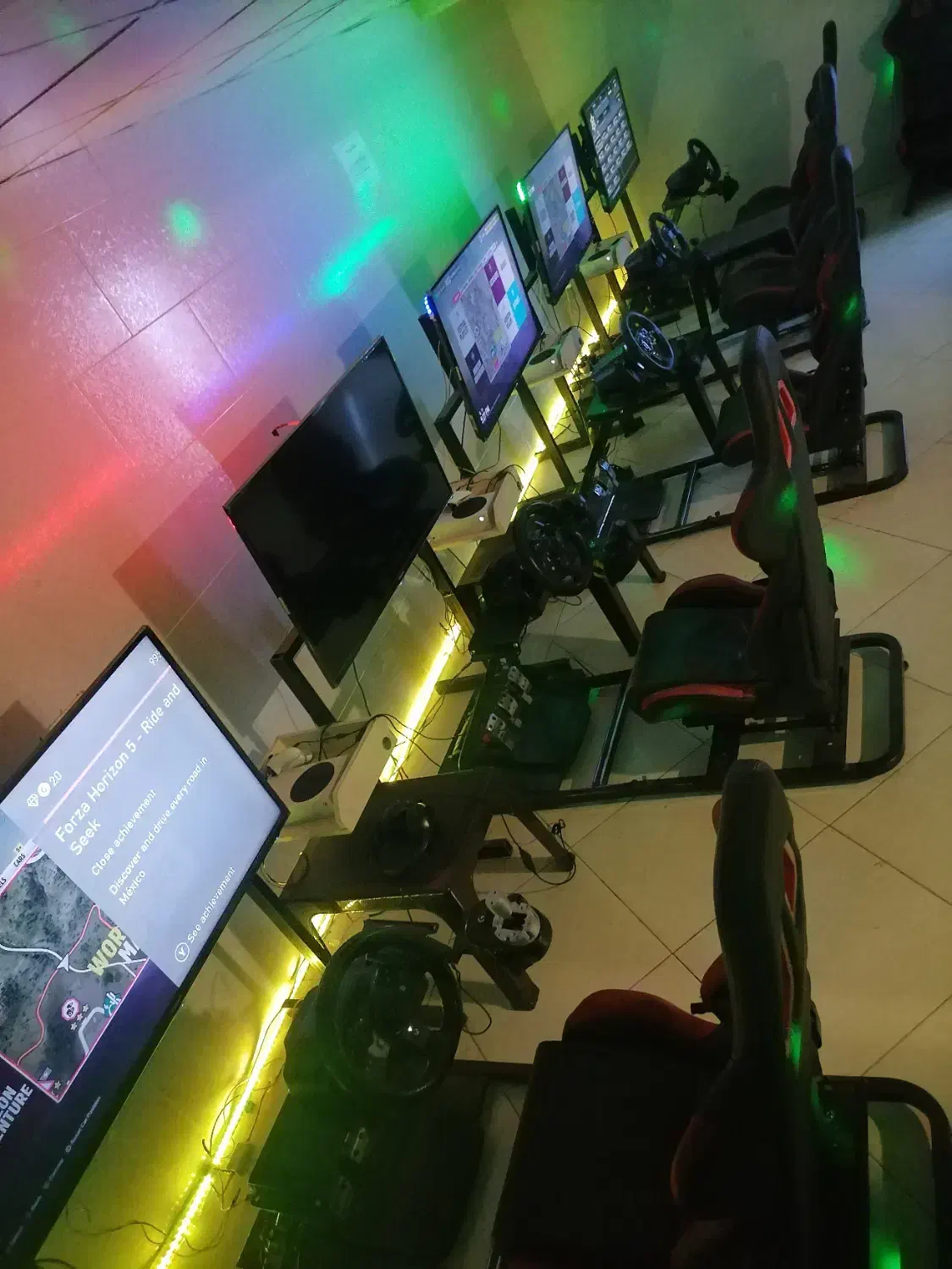 استخدام همکار آقا|استخدام رایانه و فناوری اطلاعات|گرگان, |دیوار