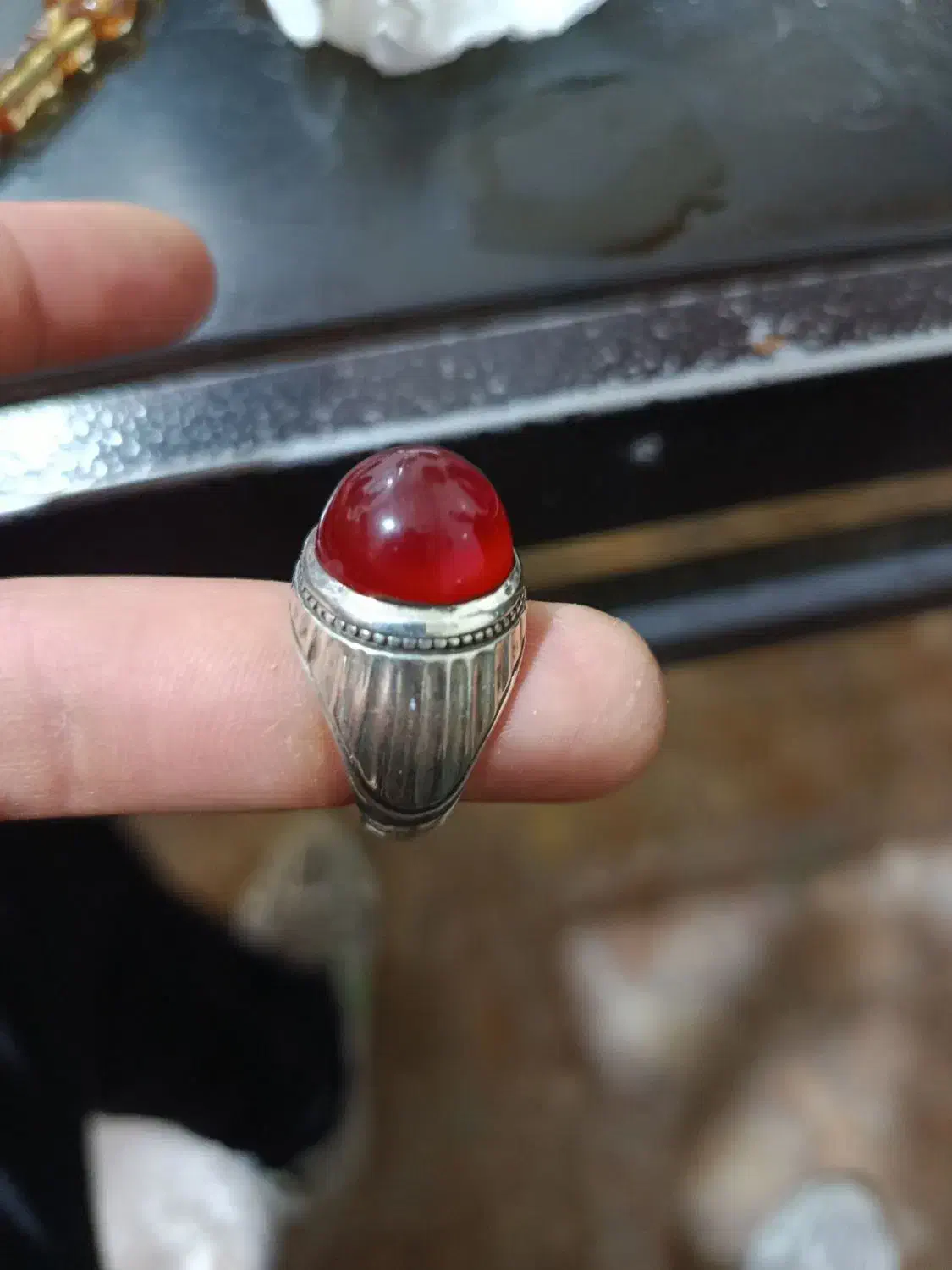 انگشتر عقیق طوق دار رکاب نقره|کلکسیون اشیاء عتیقه|میانه, |دیوار