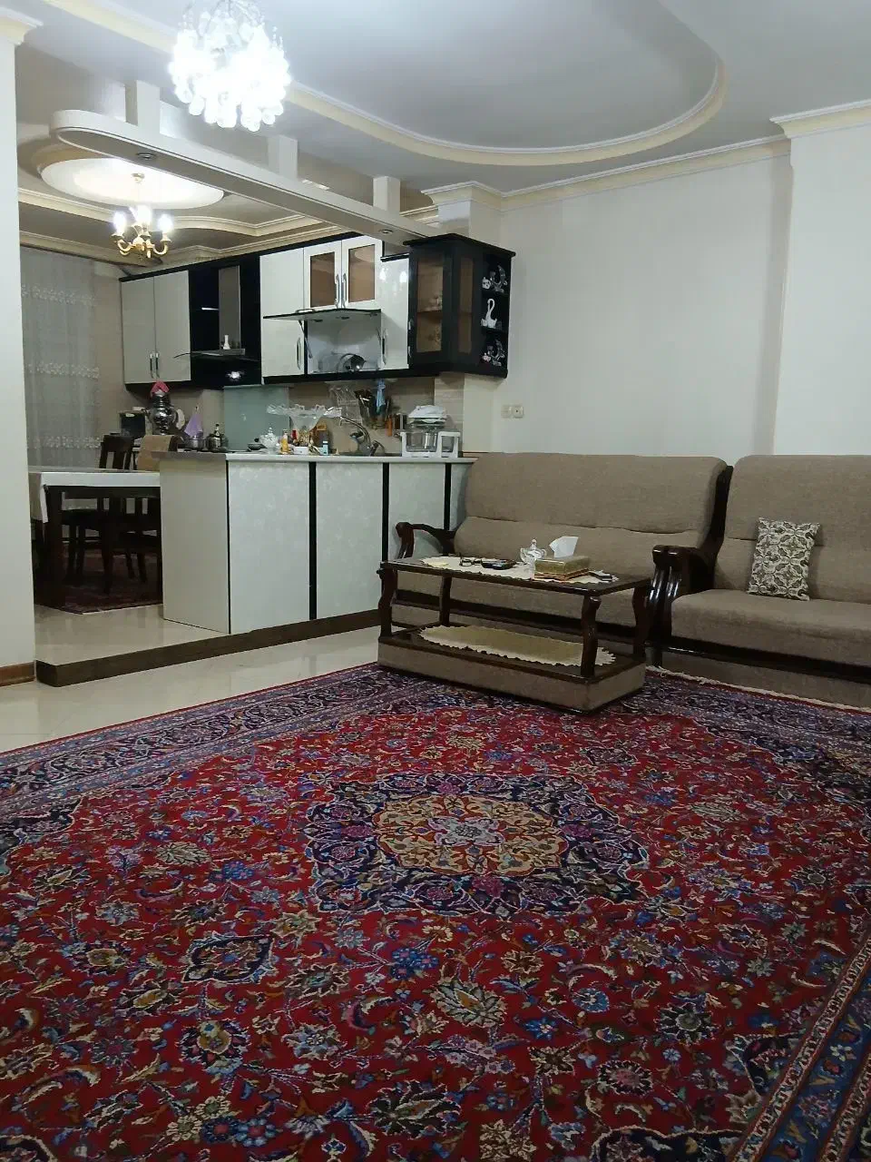 ۸۶ متر ۲ خوابه فول امکانات تکواحدی اهلی شیرازی|فروش آپارتمان|تهران, منیریه|دیوار