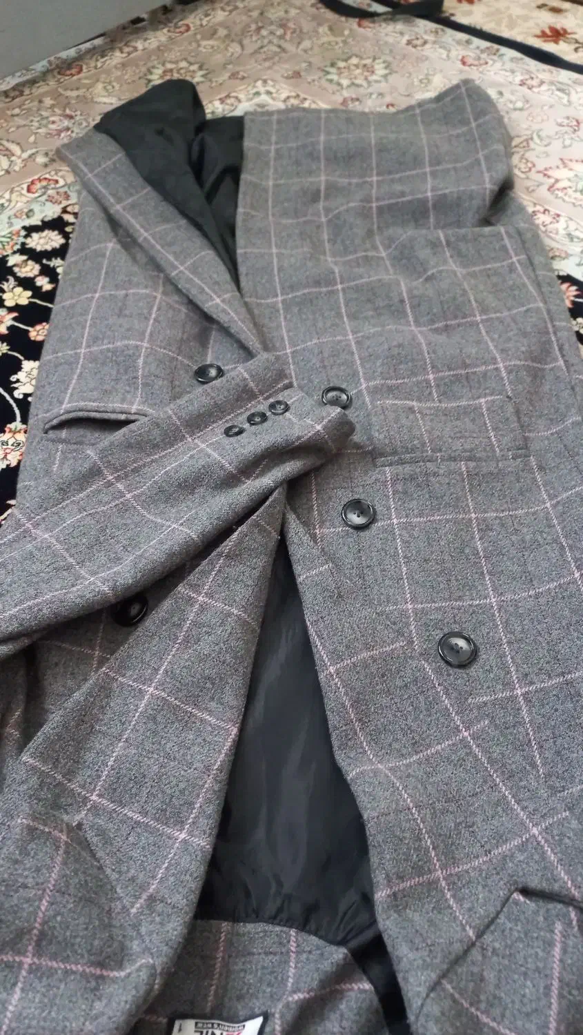 پالتو|لباس|کرمانشاه, |دیوار