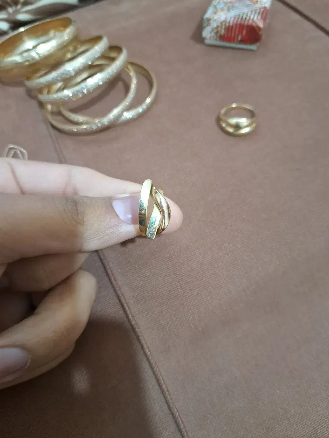 طلا|جواهرات|تربت جام, والفجر|دیوار