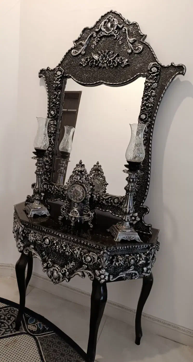 آینه کنسول جنس میز چوبی|بوفه، ویترین، کنسول|زرند, |دیوار