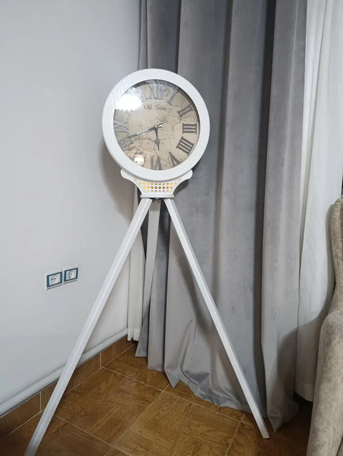 ساعت ایستاده|ساعت دیواری و تزئینی|ارومیه, |دیوار