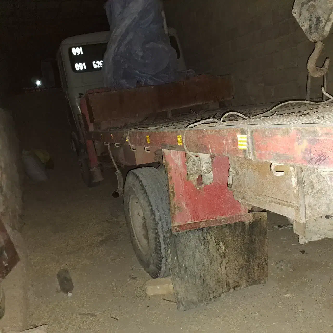 فروش کامیون کفی جرثقیل دار در دهاقان|خودرو سنگین|دهاقان, |دیوار