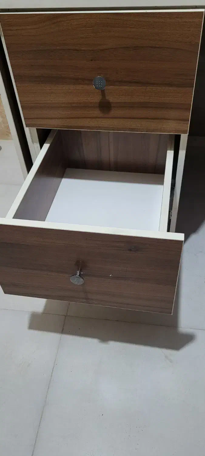 میز دفتری|دفتر کار|بندر گناوه, |دیوار