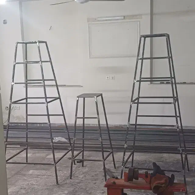 چهارپایه|صندلی و نیمکت|شیراز, شهدای شهرک سعدی|دیوار