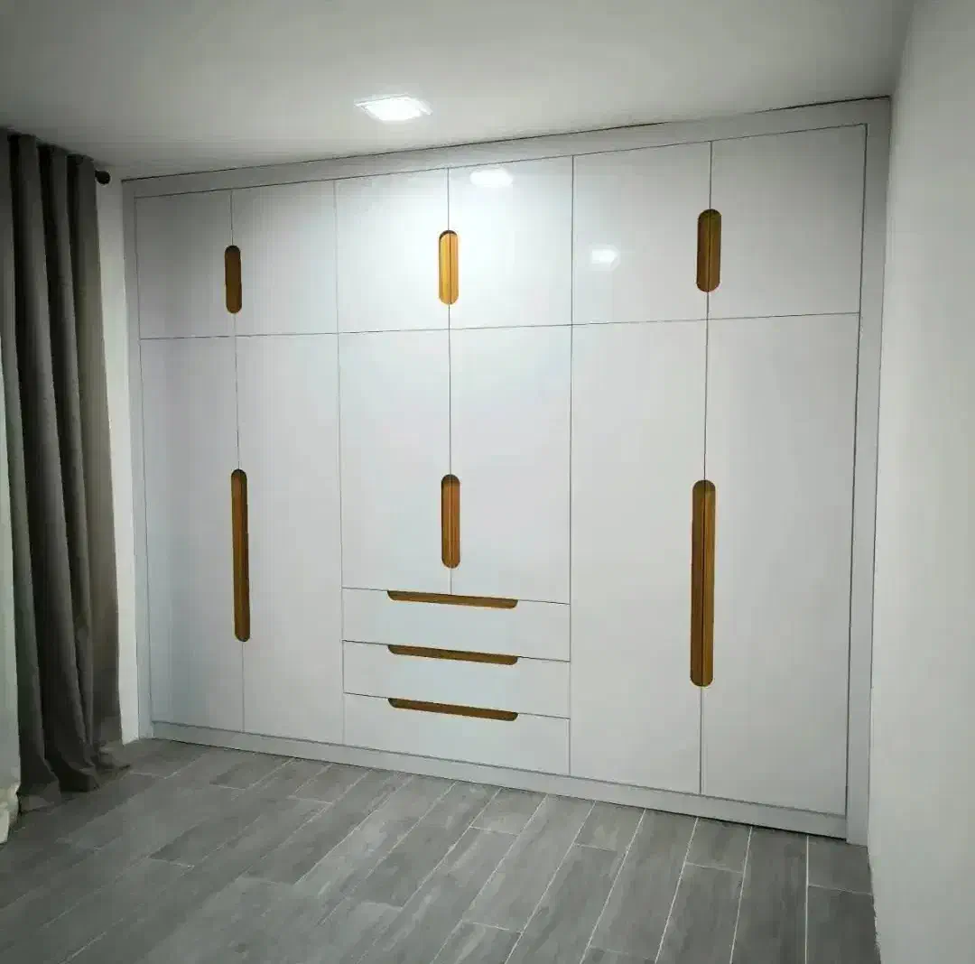 ساخت و نصب انواع کمددیواری MDF(پاک چوب)|جاکفشی، کمد، دراور|باغ ملک, |دیوار