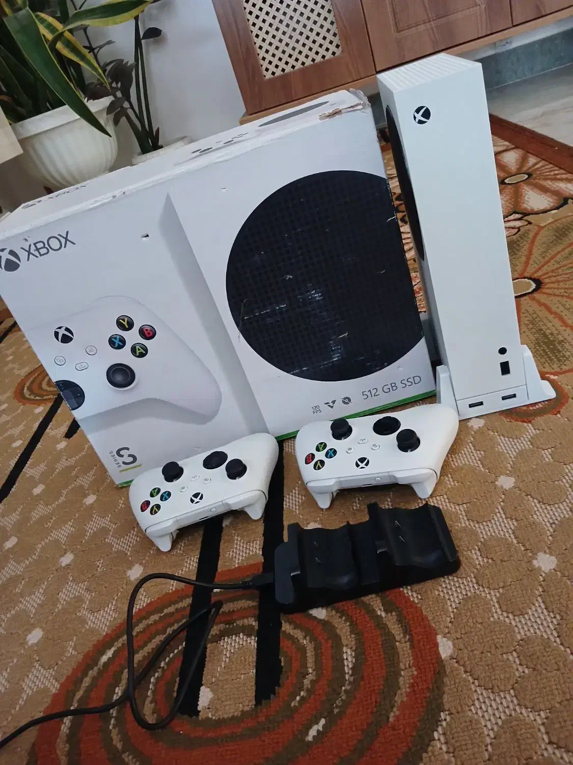 فروش ایکس باکس سری اس با دو دسته|کنسول، بازی ویدئویی و آنلاین|رشت, آب آسیاب|دیوار