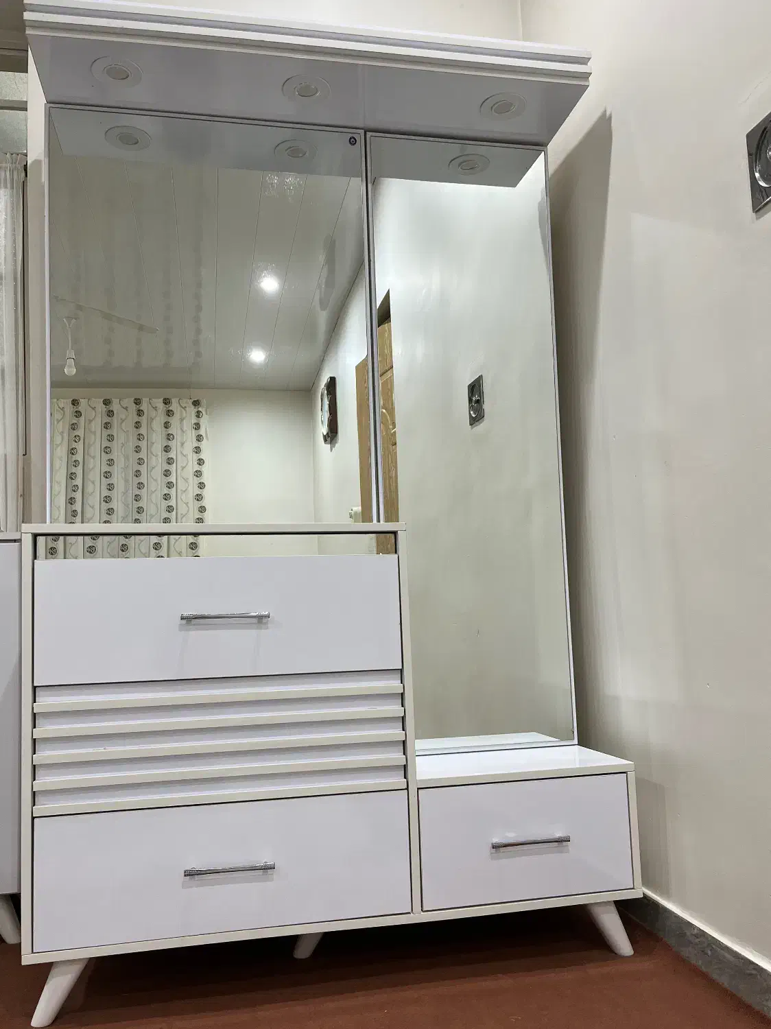 دراور ام دی اف|جاکفشی، کمد، دراور|گنبد کاووس, |دیوار