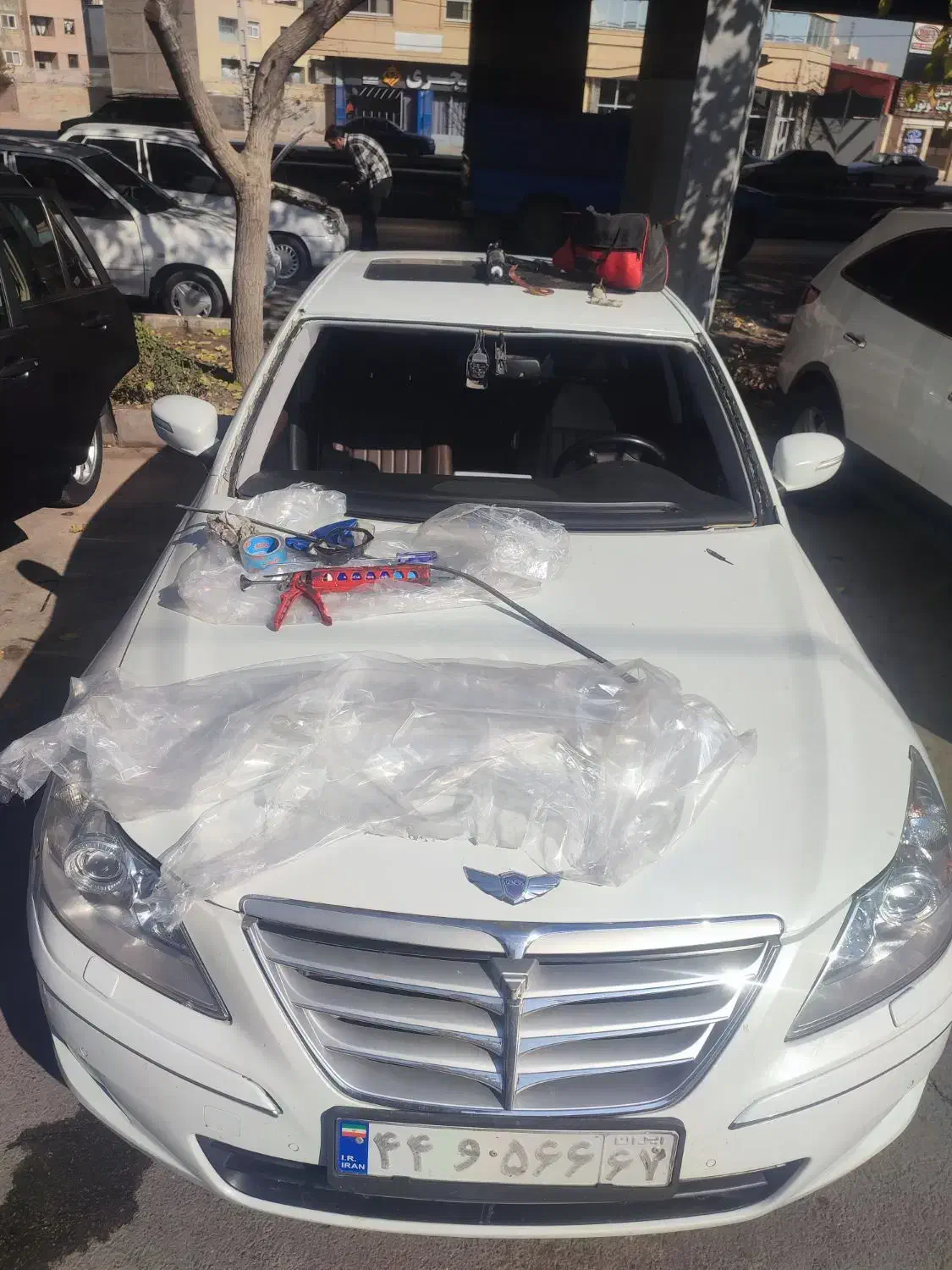 شیشه اتومبیل.بهترین قیمت.ترمیم شیشه.پالیش شیشه.|خدمات موتور و ماشین|اصفهان, خانه اصفهان|دیوار