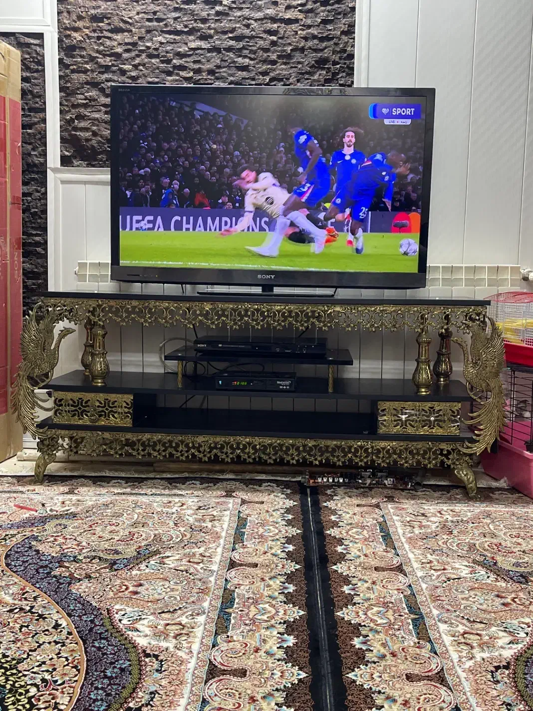 تلویزیون سونی اصل ال ای دی  ۴۶اینچ همراه با باند|تلویزیون و پروژکتور|اسلام‌شهر, شهرک واوان|دیوار