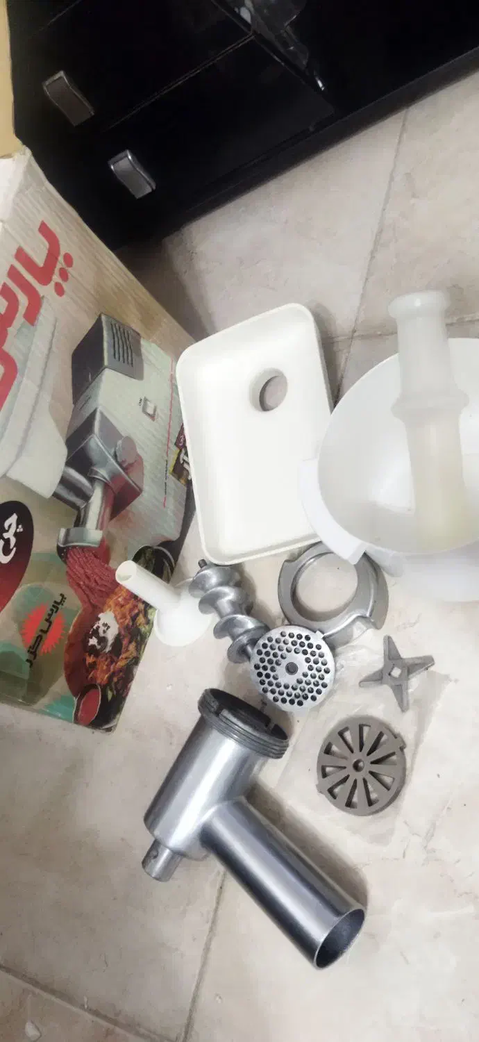 چرخ گوشت|خردکن، آسیاب، غذاساز|رشت, یخسازی|دیوار