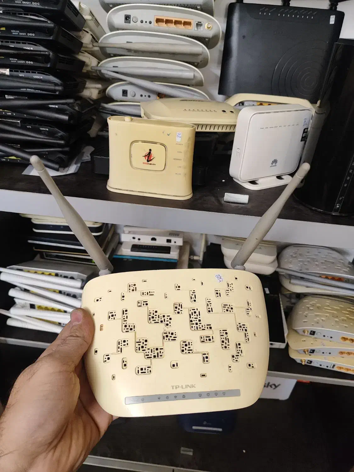 مودم تی پی لینک مدل ۸۹۶۱|مودم و تجهیزات شبکه|تبریز, |دیوار