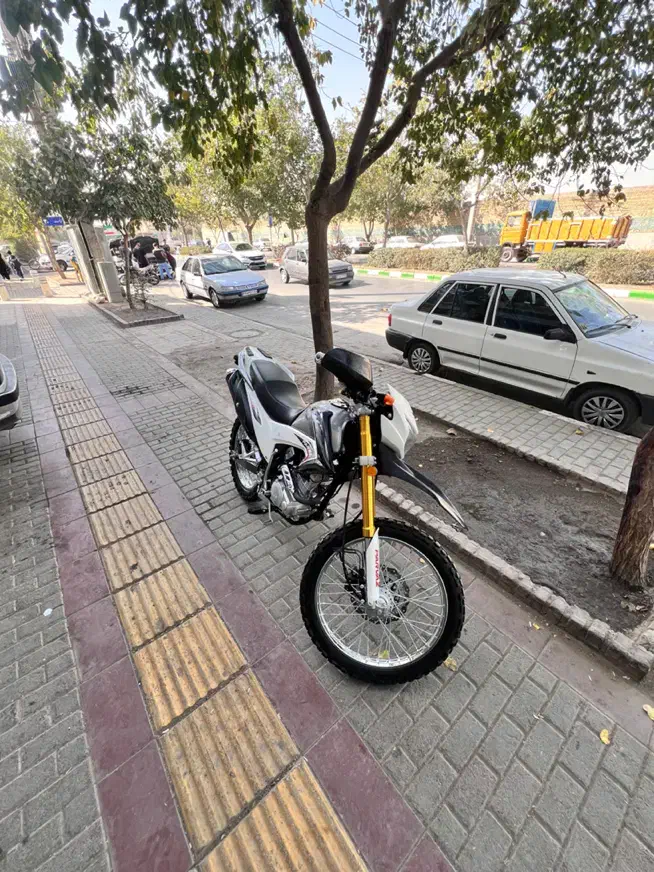 تریل پرواز ۲۰۰|موتورسیکلت|مشهد, مصلی (کارمندان اول)|دیوار