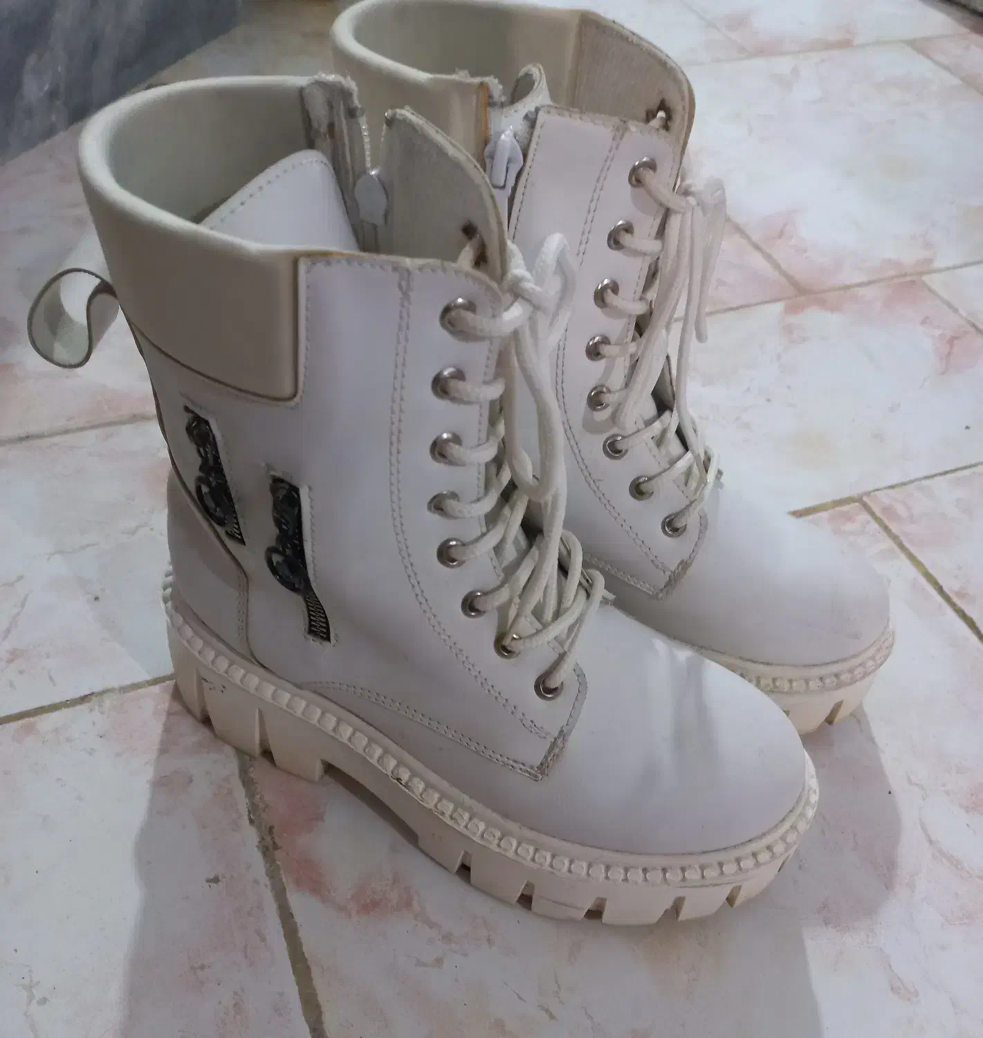 بوت دخترانه|کیف، کفش، کمربند|ماسال, |دیوار