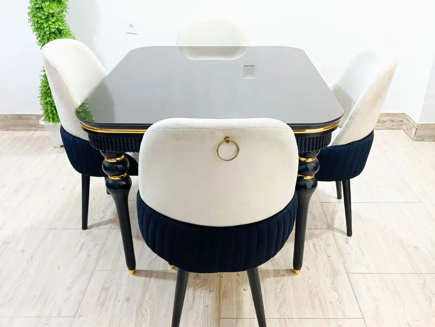 میز ناهارخوری ۴ نفره|میز و صندلی غذاخوری|گرگان, |دیوار