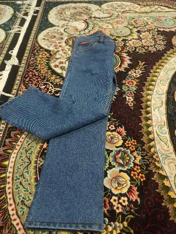 شلوار لی|لباس|سبزوار, غرب نیروگاه|دیوار