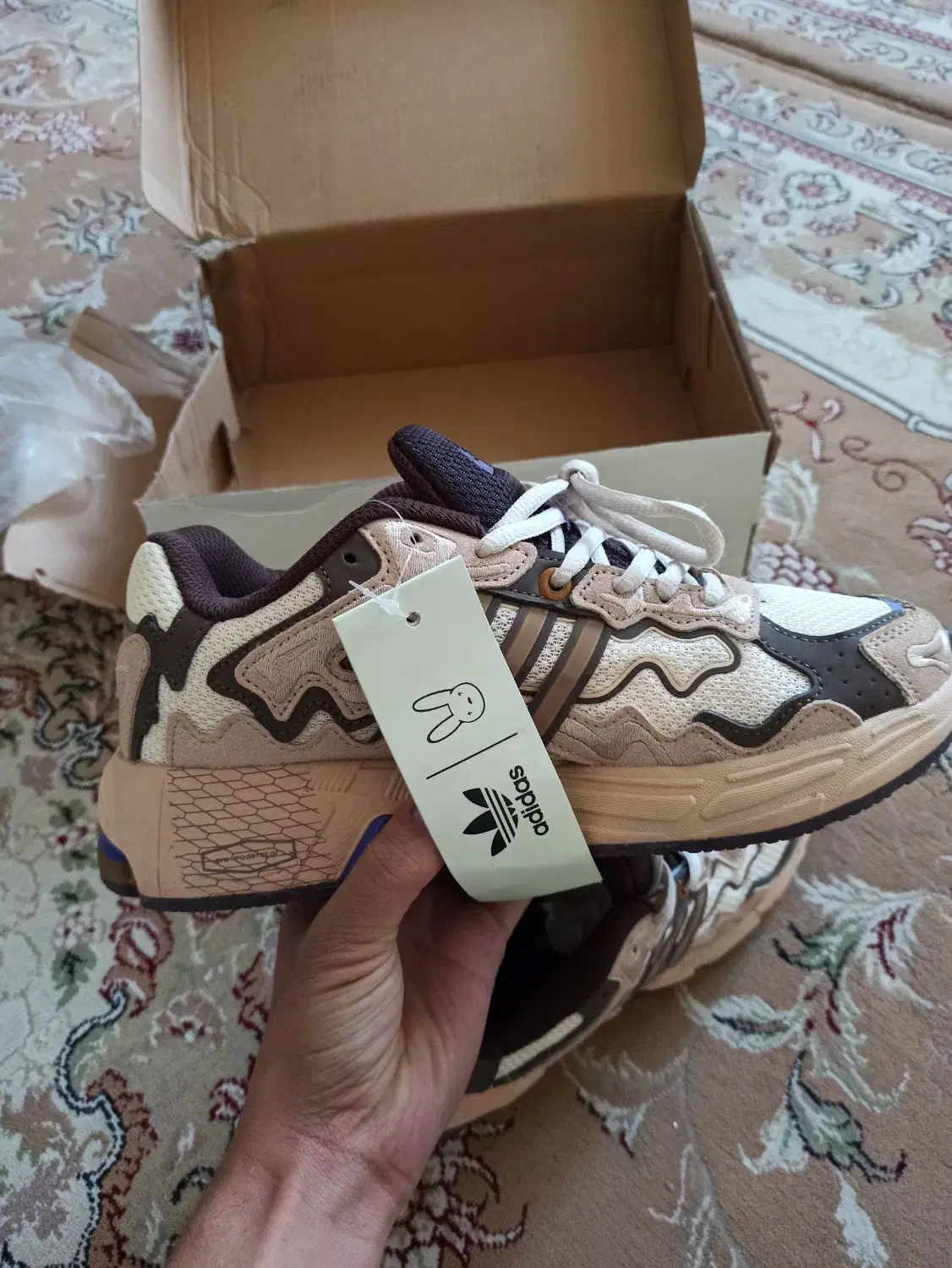 کتونی آدیداس|کیف، کفش، کمربند|پاکدشت, پاکدشت (مامازند)|دیوار