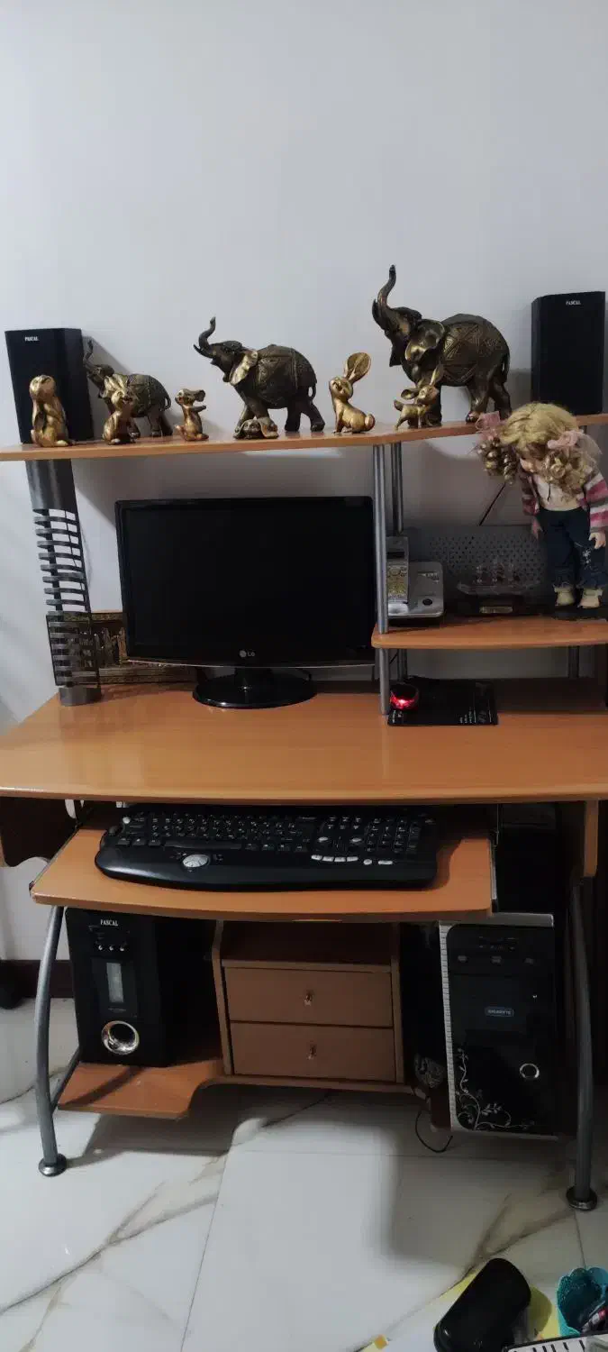 کامپیوتر با تمامی لوازم|رایانه رومیزی|بهنمیر, |دیوار