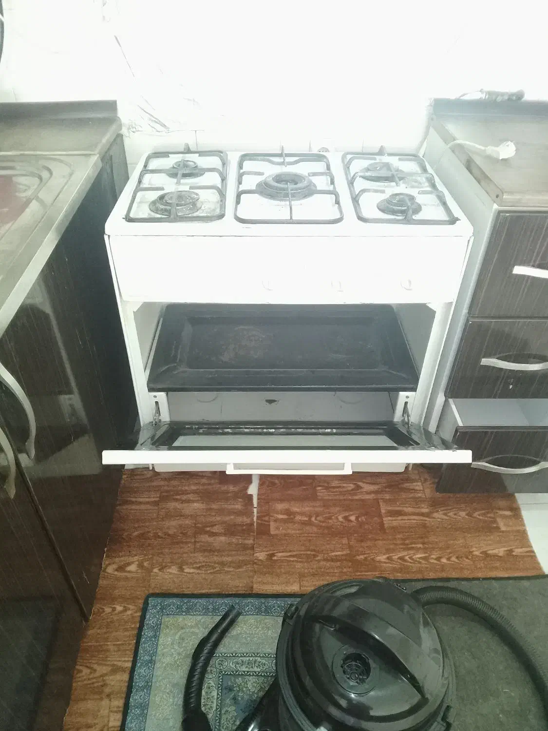 فروش گازپنج شعله سفید|اجاق گاز و لوازم برقی پختوپز|شاهینشهر, مسکن مهر|دیوار