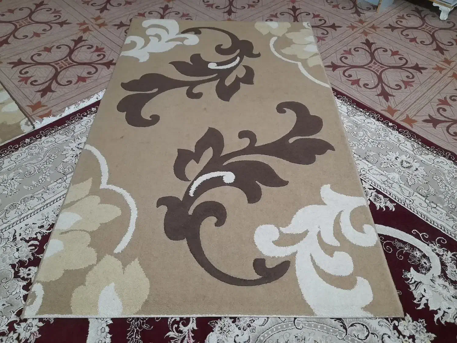 پشتی و گلیم|پشتی|قم, شهرک امام حسن|دیوار