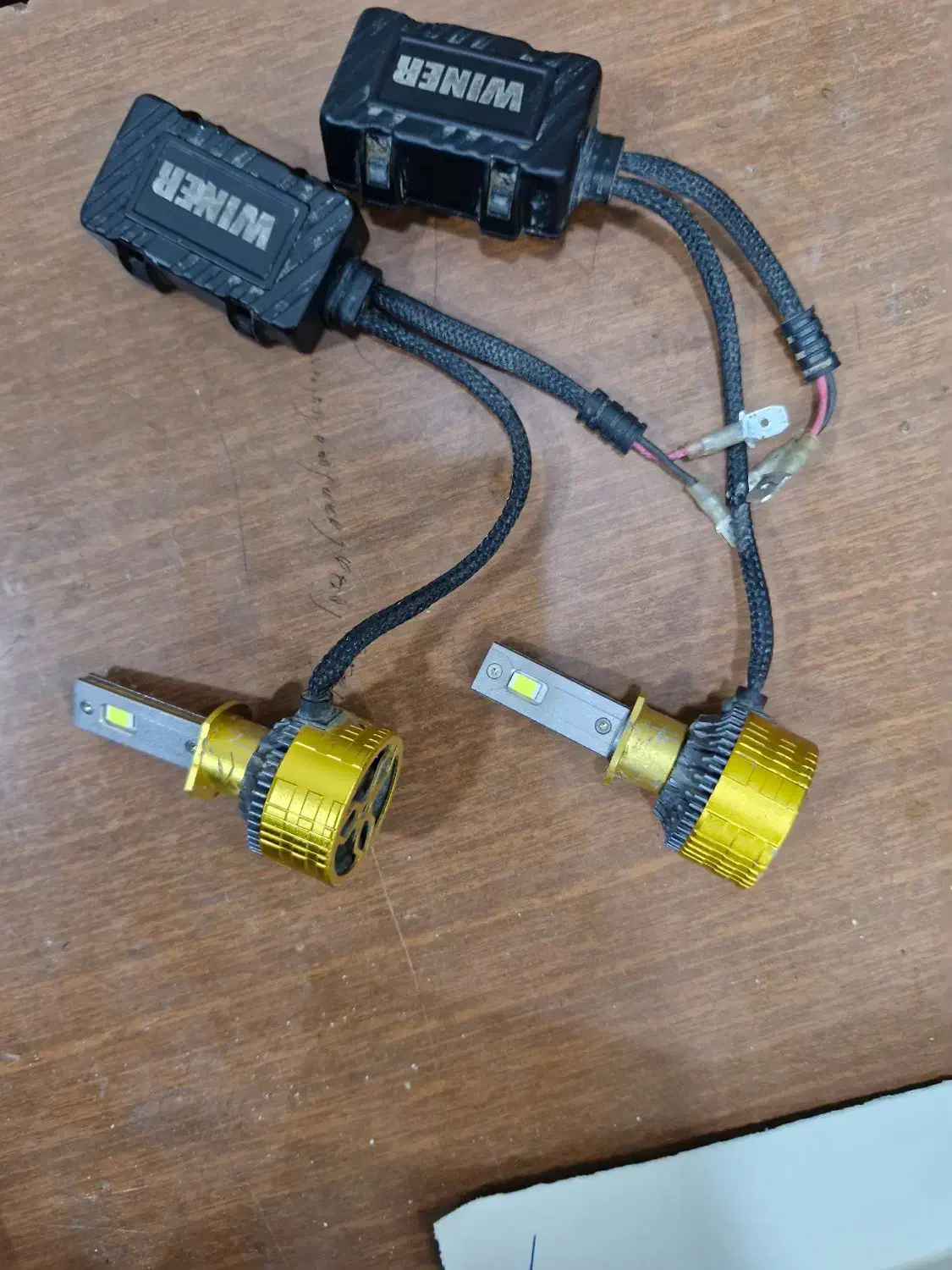 هدلایت وینر بشرط سالم|قطعات یدکی و لوازم جانبی|بندر ماهشهر, |دیوار