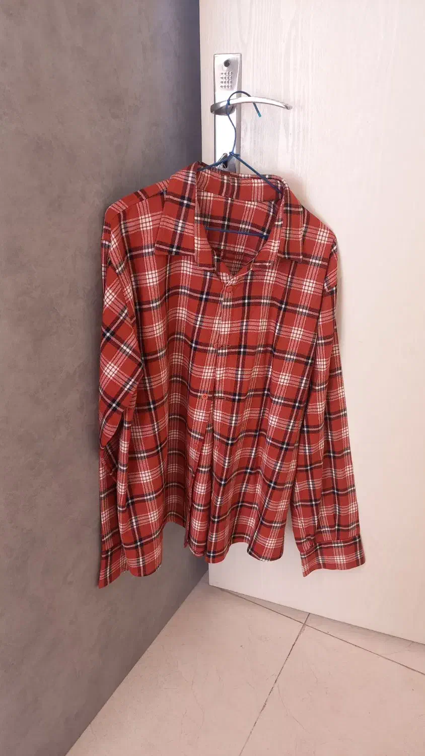 پیراهن مردانه|لباس|آمل, |دیوار