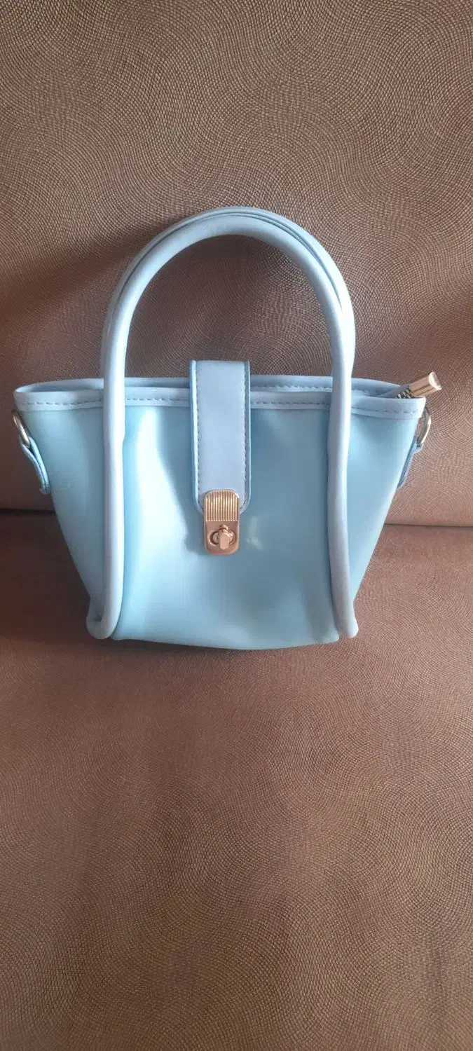 کیف بچه|کیف، کفش، کمربند|خوی, |دیوار