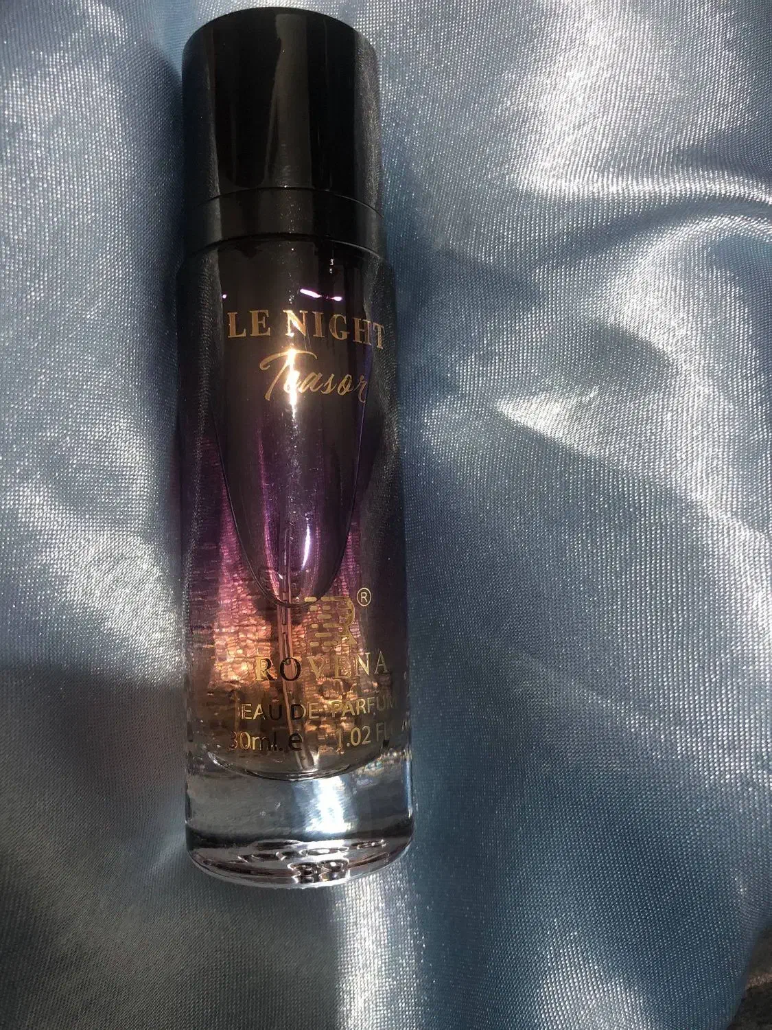 عطر زنانه روونا|آرایشی، بهداشتی، درمانی|شیراز, شهرک سراج‎|دیوار