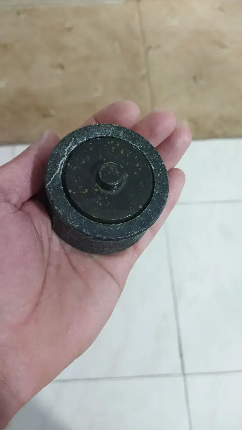 قابلمه سنگی|ظروف پخت‌وپز|کرمانشاه, |دیوار