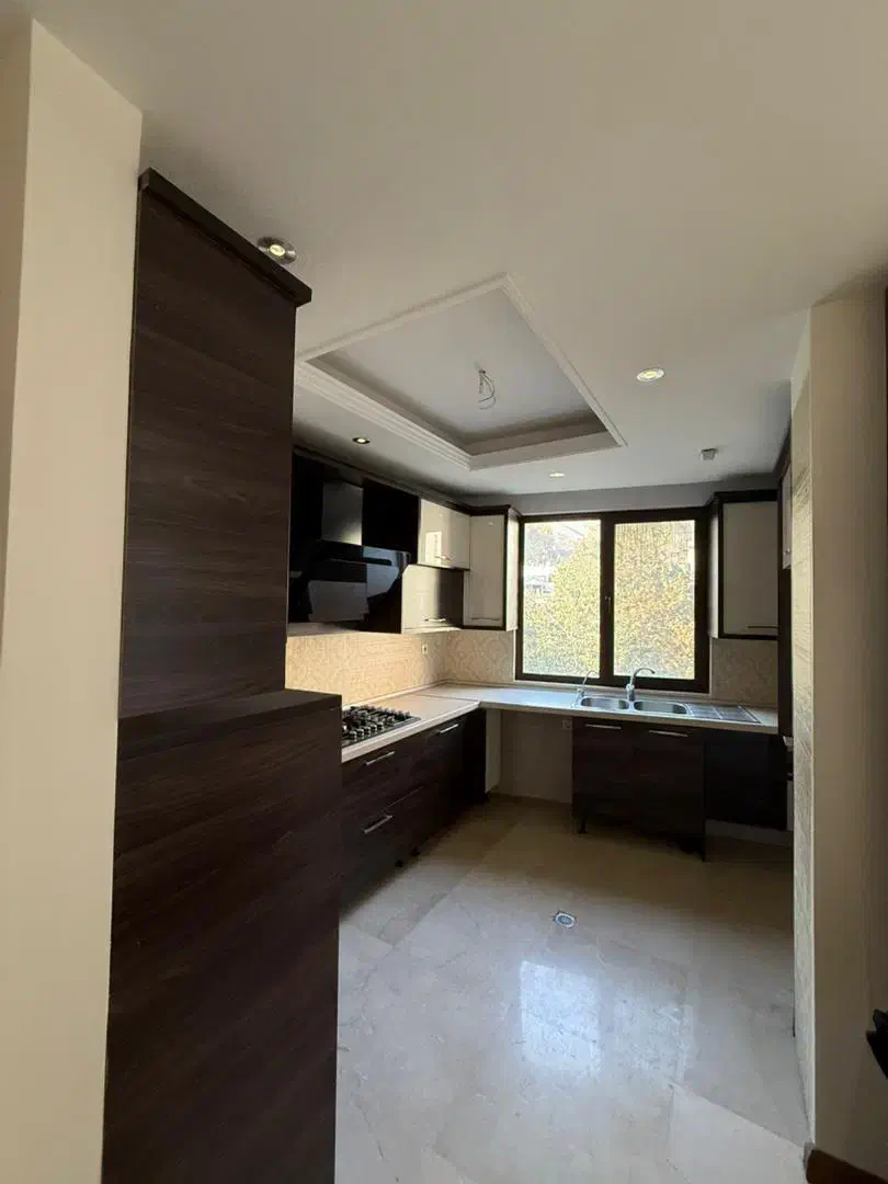 درکه اجاره آپارتمان ۱۳۰ متر سه خواب ۱ مستر دید باغ|اجارهٔ آپارتمان|تهران, اوین|دیوار