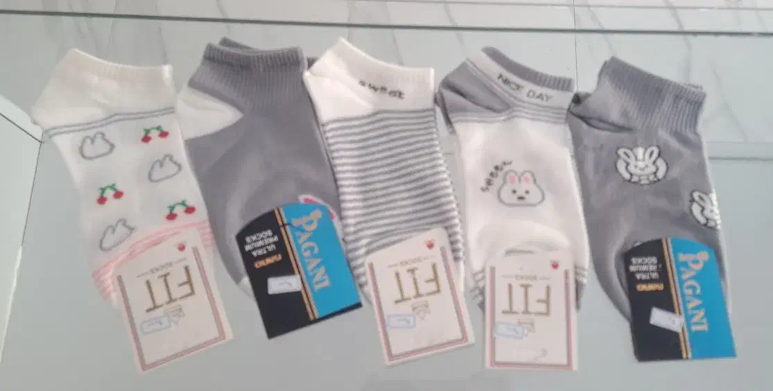 جوراب تک به قیمت عمده|لباس|ساوه, |دیوار